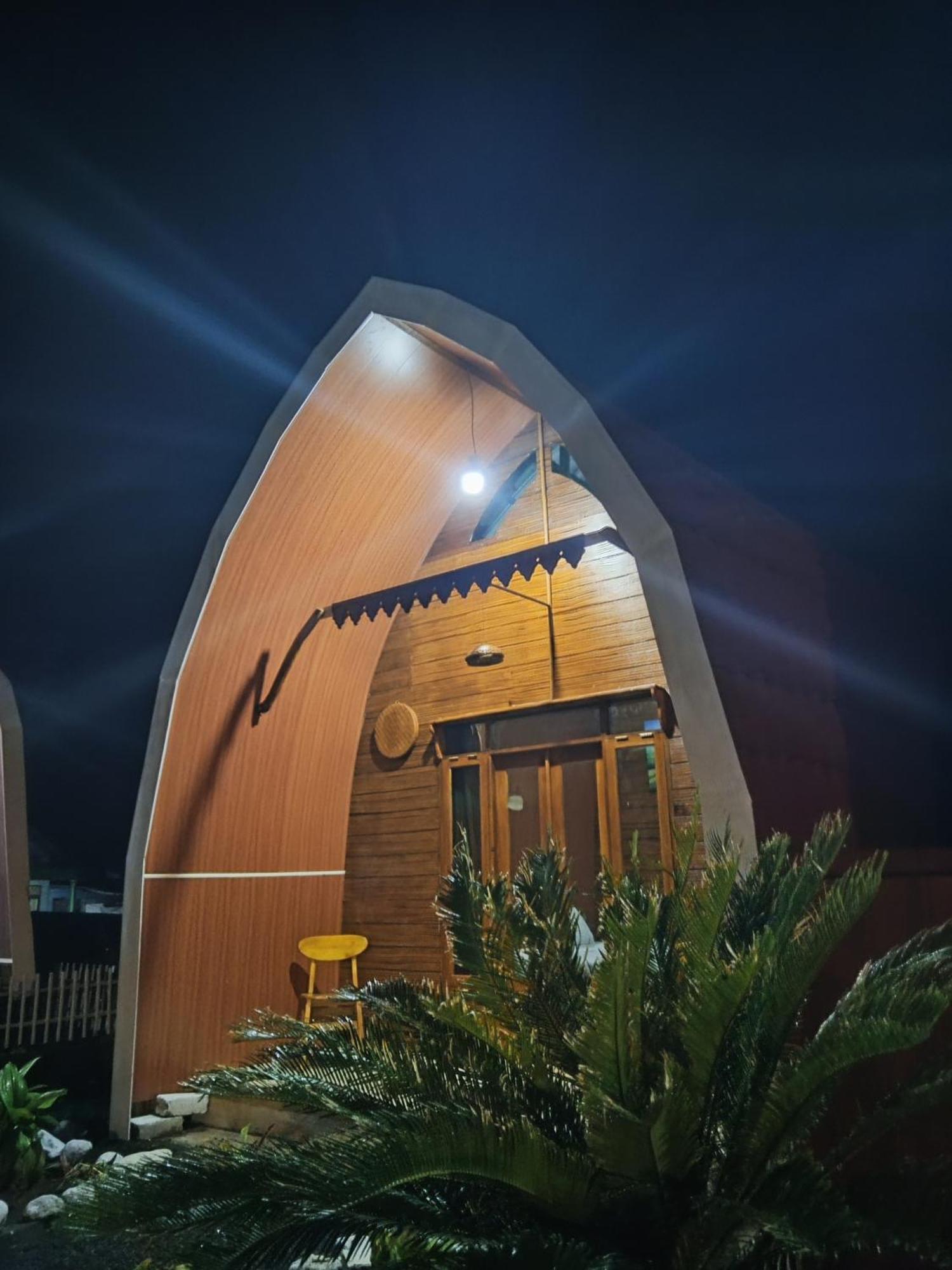 Indah Damai Cottages Sidomukti Room photo